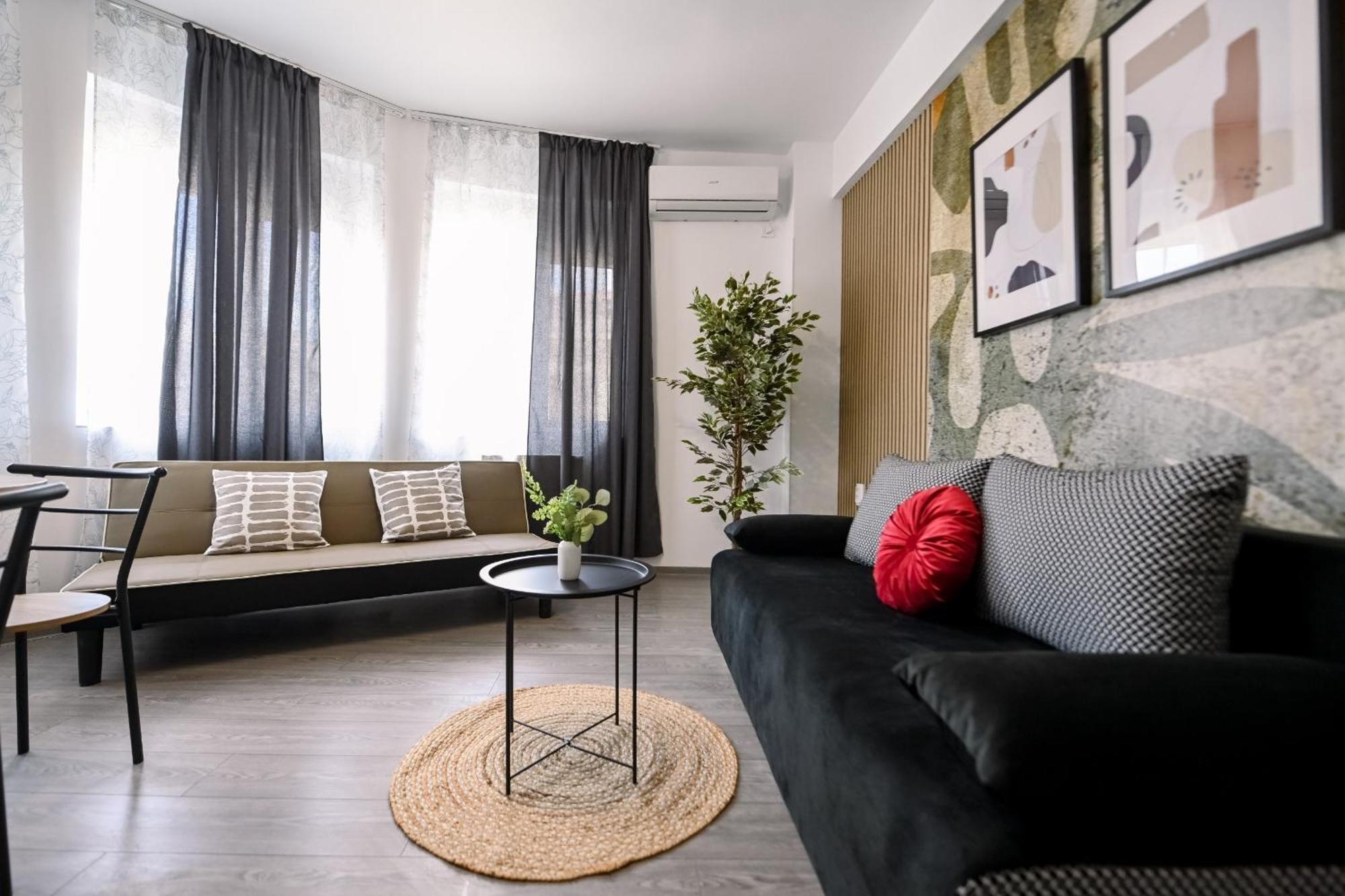 Old Town Charm - Modern & Comfortable Accommodation In The Heart Of The City 布加勒斯特 外观 照片