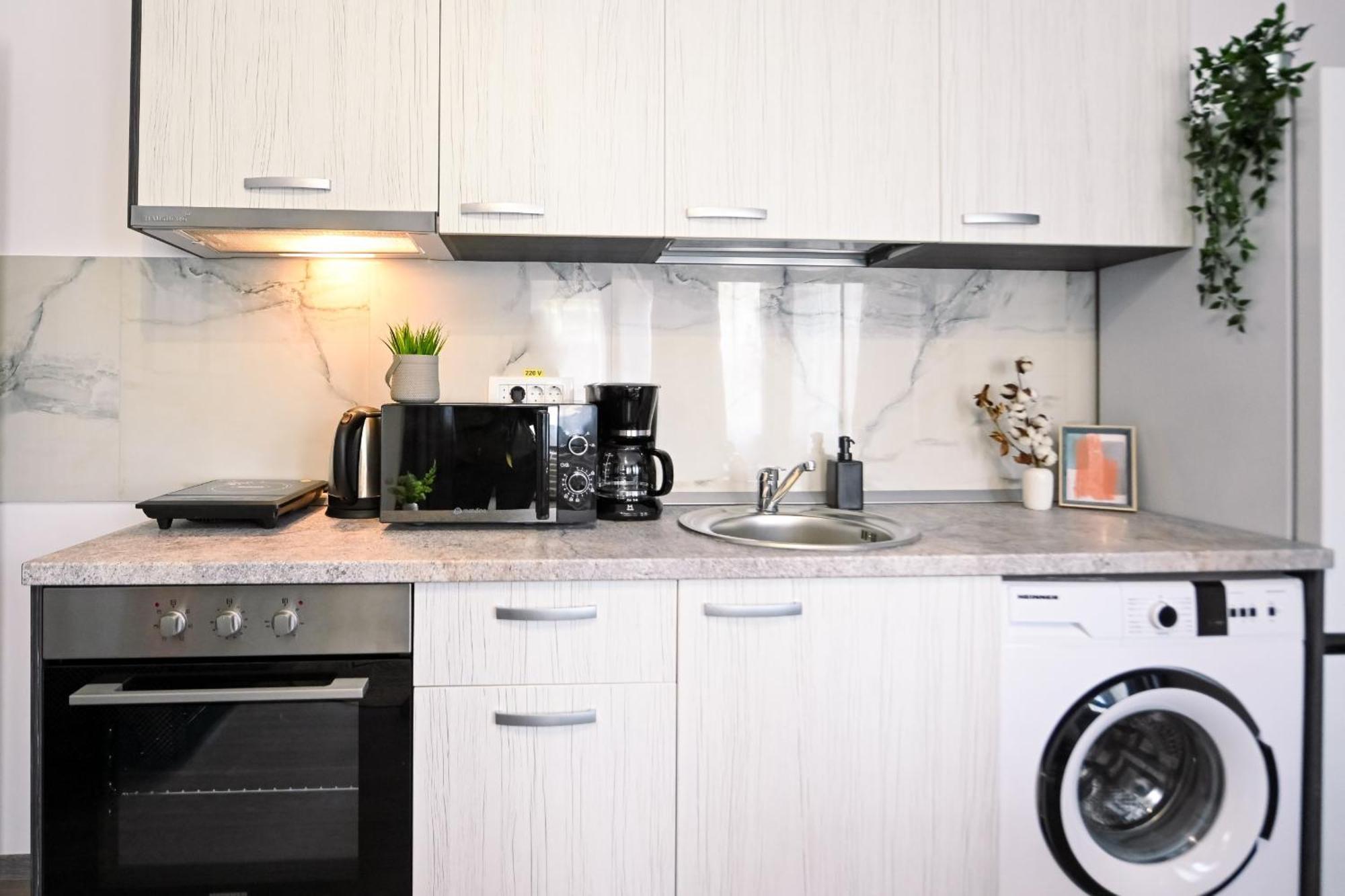 Old Town Charm - Modern & Comfortable Accommodation In The Heart Of The City 布加勒斯特 外观 照片